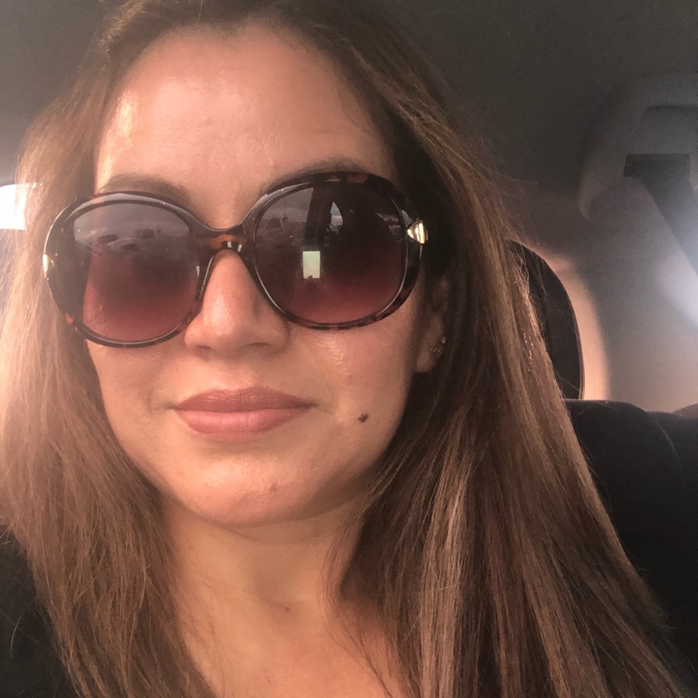 Meet your Posher, Maria